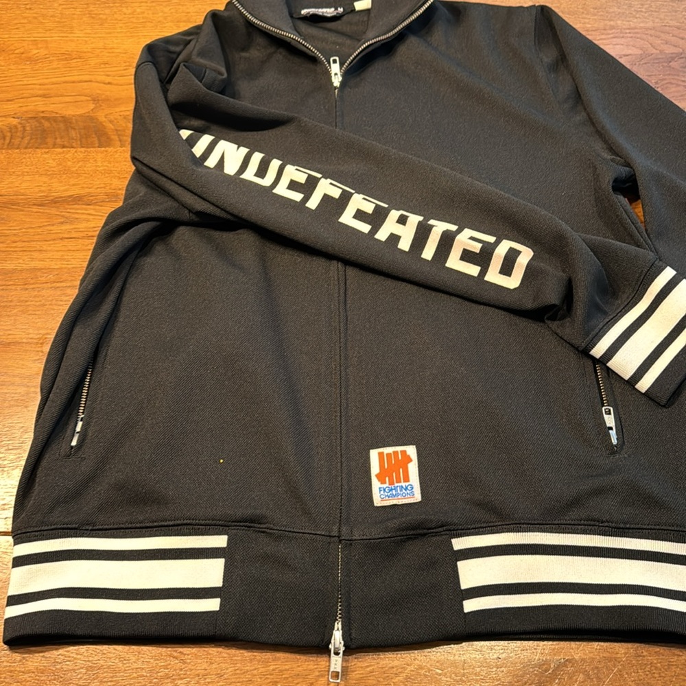 Undefeated Warm Up Jacket Medium - image 2